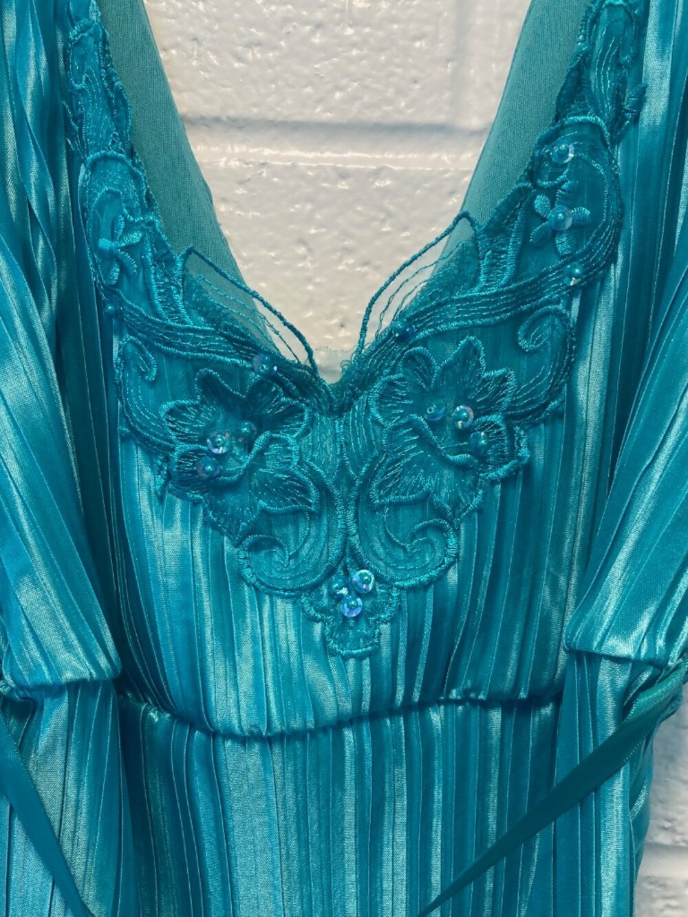 VTG Le Chateau Teal Pleated Cami Blouse Beaded Y2K Made in Canada S - Picture 4 of 16